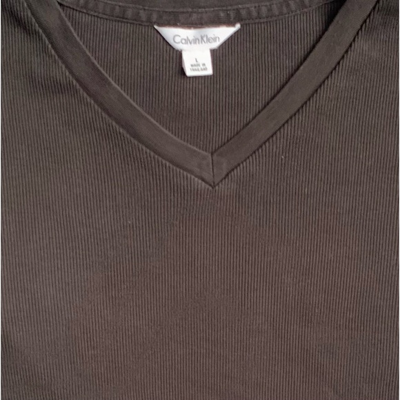 CALVIN KLEIN Vneck ribbed black stretch LONG SLEEVE shirt, LARGE - Picture 2 of 8